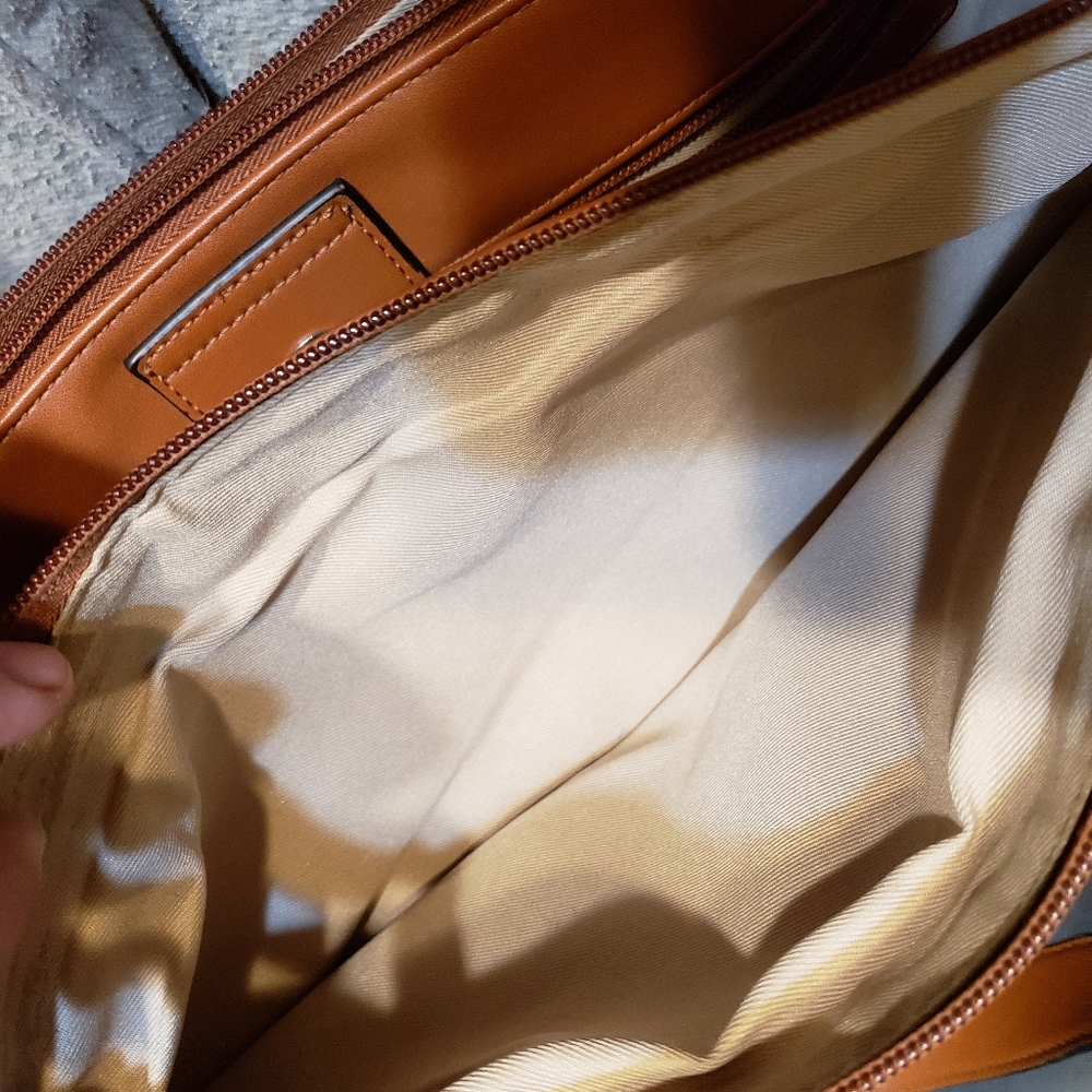 tote - Picture 6 of 7